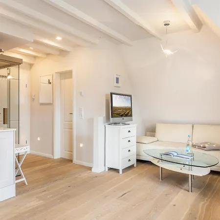 Juwel Апартаменты